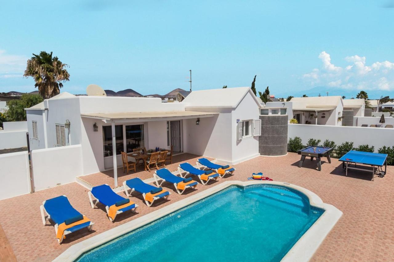 Villa Vesubio By Villa Plus ปูแอร์โตเดลคาร์เมน ภายนอก รูปภาพ